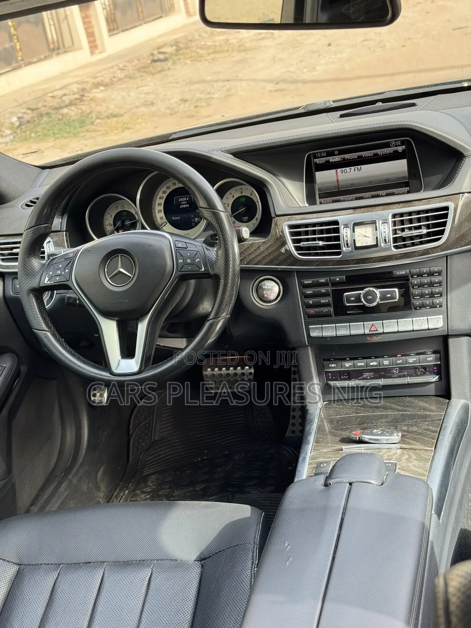 Mercedes-Benz E400 2015 Black