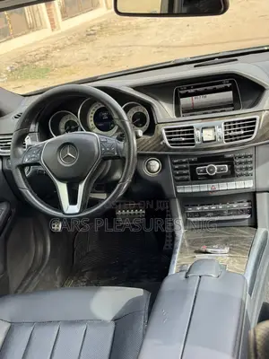 Mercedes-Benz E400 2015 Black