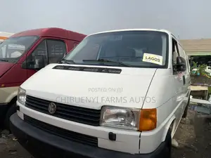 Volkswagen Transporter 2004 White