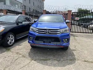 Toyota Hilux SR5 4x4 2019 Blue