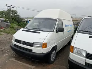 Volkswagen Transporter 2003 White