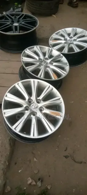 Is for 2007 and 2014 Lexus Es 350 Rim Size 17