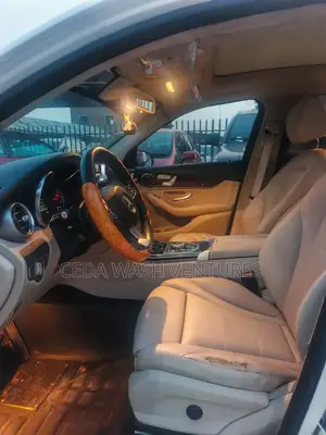 Mercedes-Benz GLC-Class 2017 White