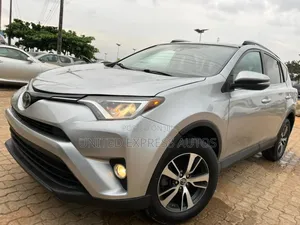 Toyota RAV4 Adventure 4dr SUV (2.5L 4cyl 6A) 2018 Silver