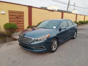 Hyundai Sonata SE 2017 Blue