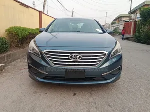 Hyundai Sonata SE 2017 Blue