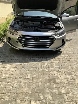 Hyundai Elantra 2017 Silver