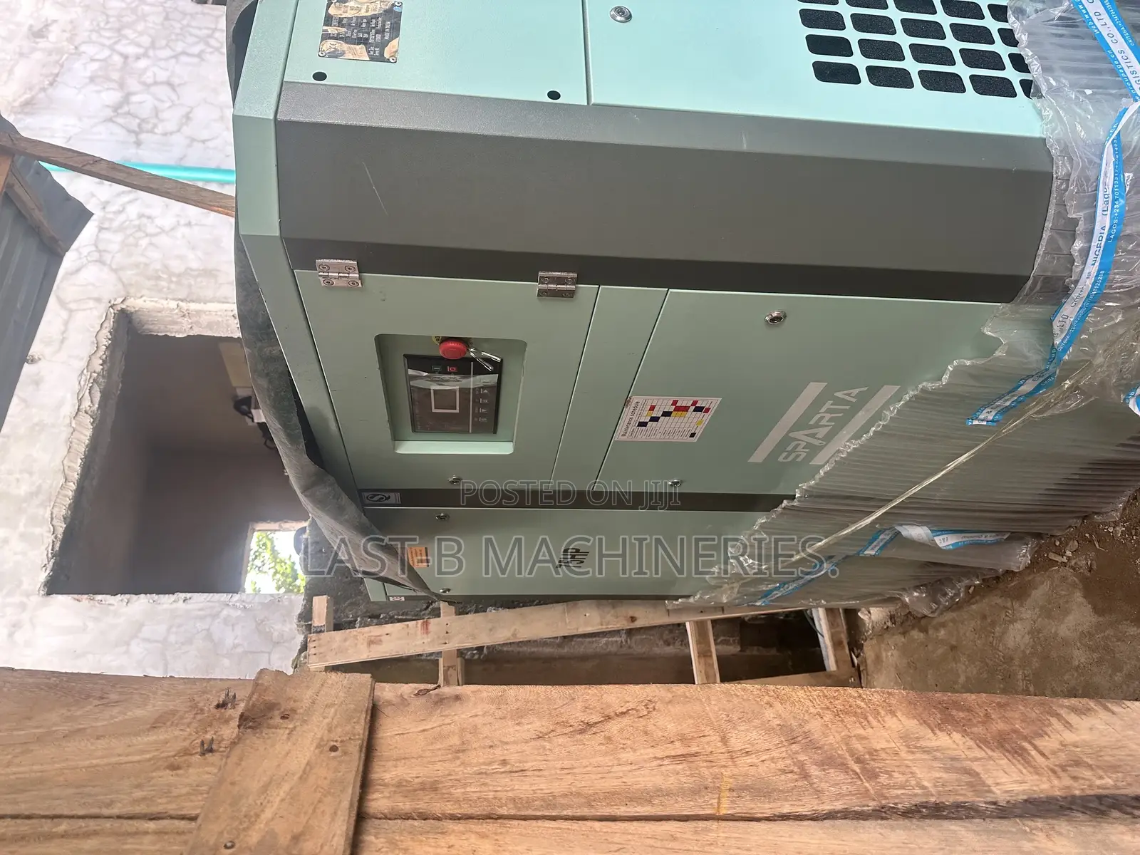  75hp Sparta Industrial Screw Air Compressor Heavy Duty Performance 