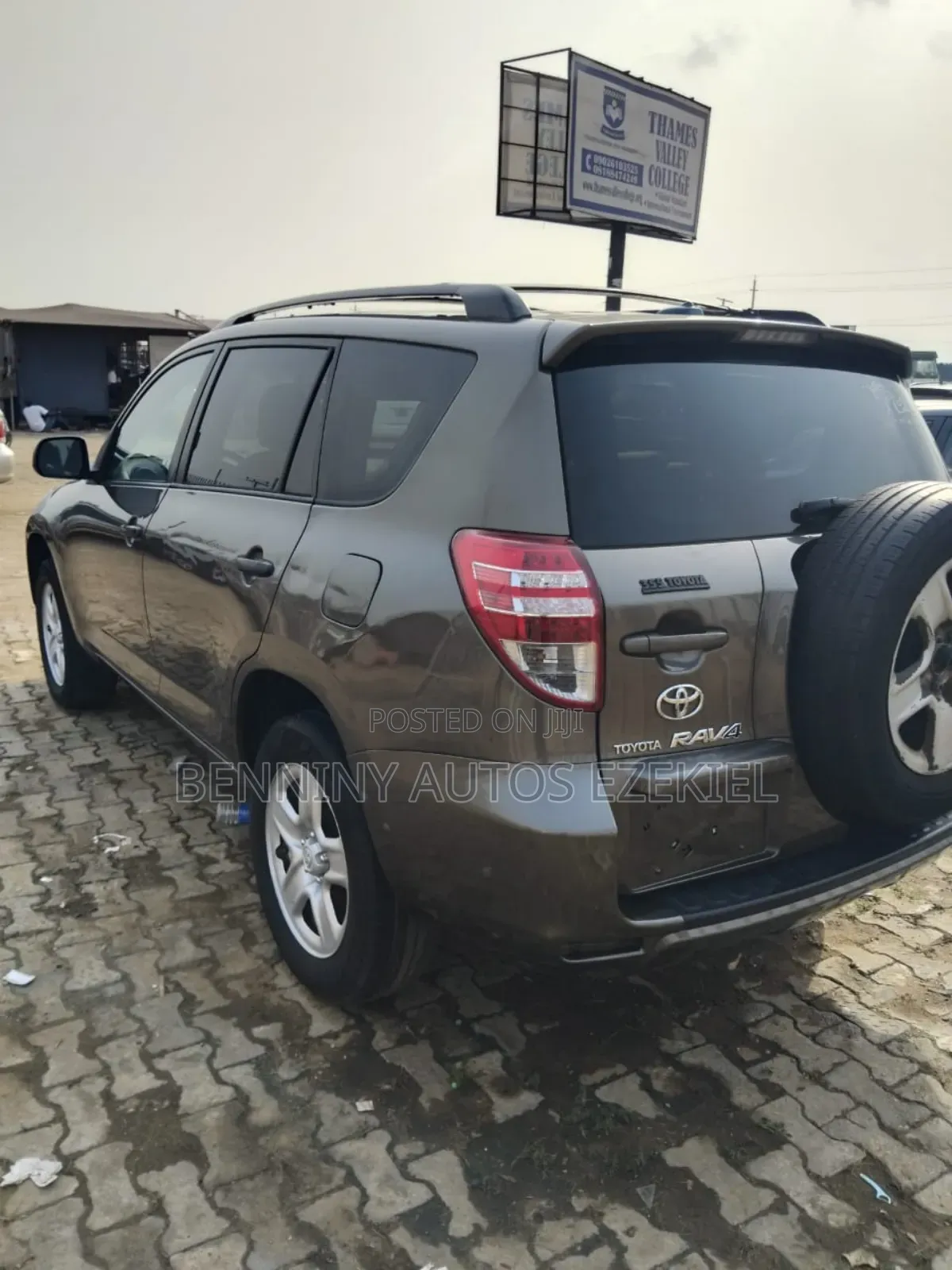Toyota RAV4 2010 Gray