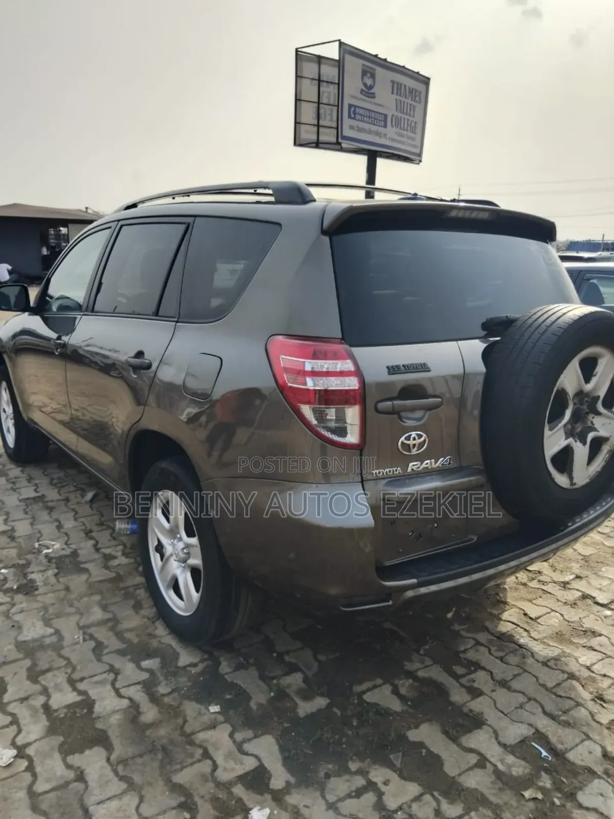 Toyota RAV4 2010 Gray