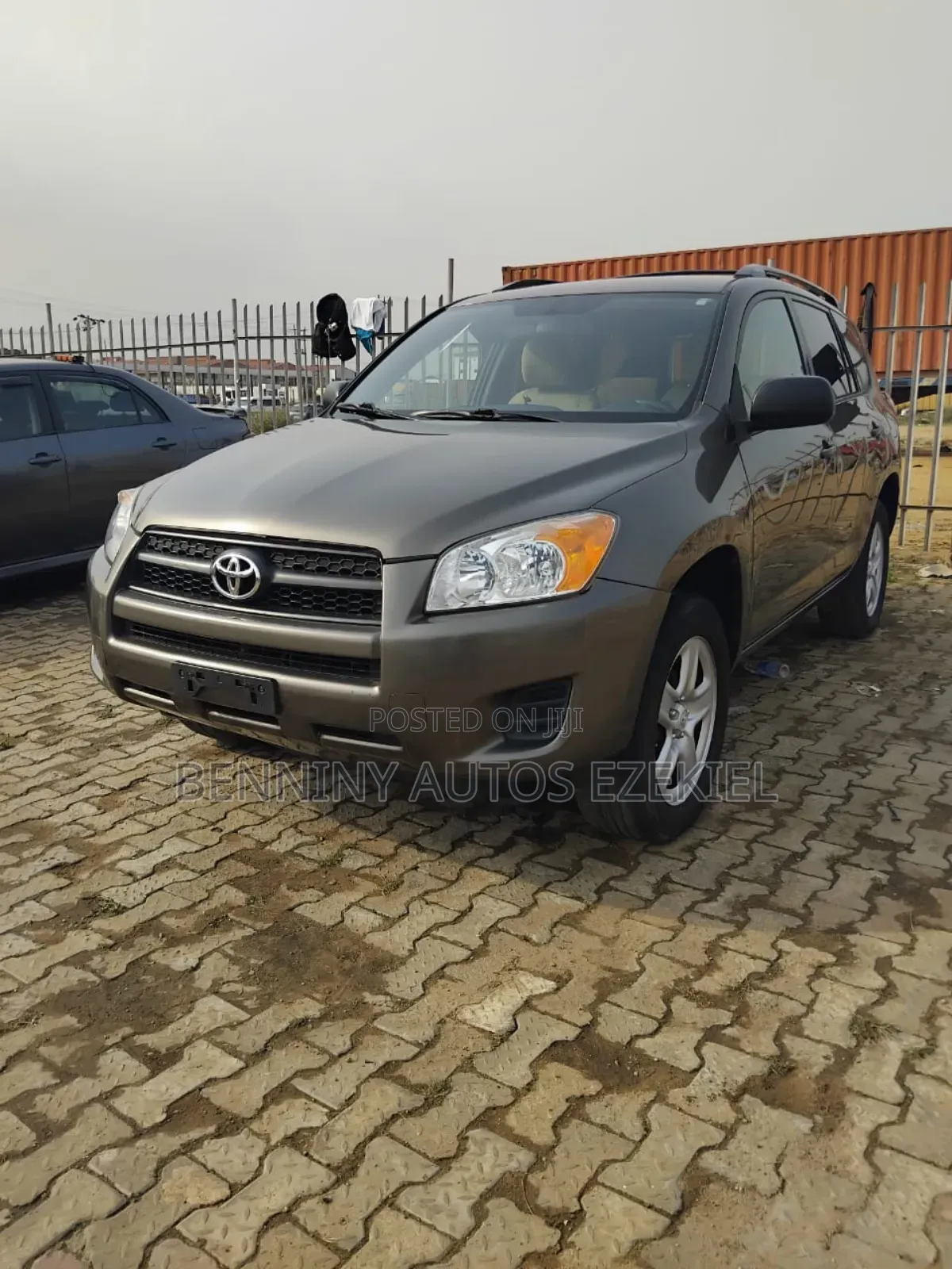 Toyota RAV4 2010 Gray