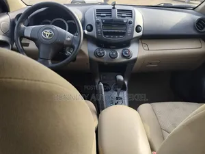 Toyota RAV4 2010 Gray