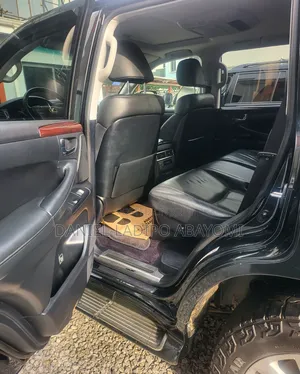 Lexus LX 570 2011 Black