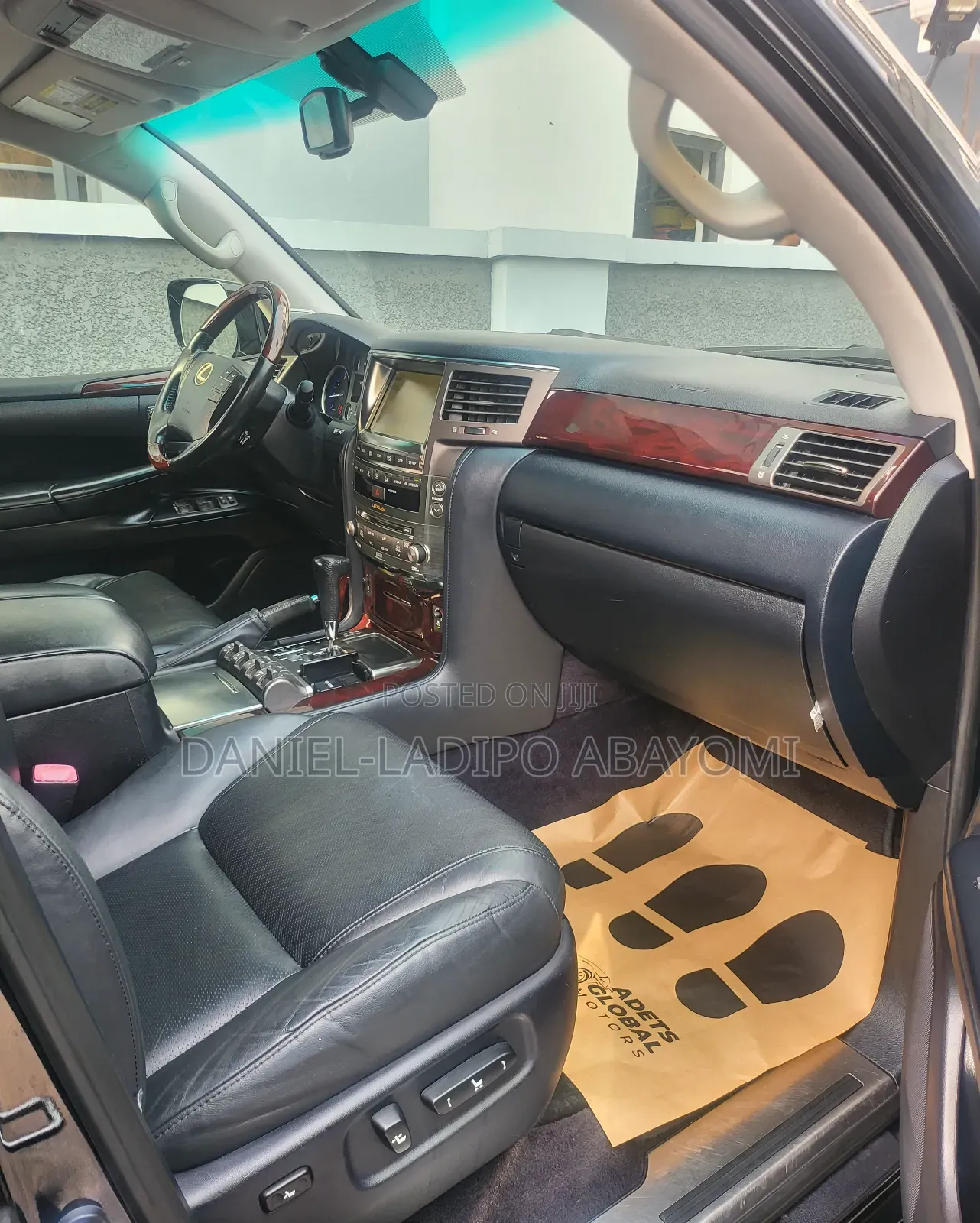 Lexus LX 570 2011 Black