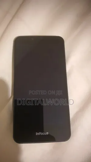 InFocus M370 8 GB Black