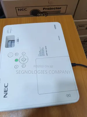 Nec Np-me402x 4000 Lumens Lcd Projector