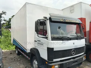 Mercedes Benz 814