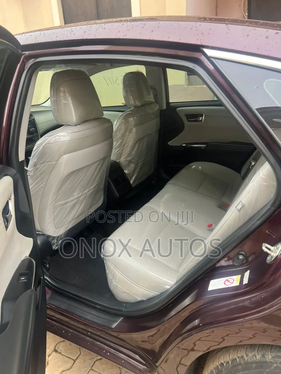 Toyota Avalon XLE Premium Sedan FWD (3.5L 6cyl 6A) 2017 Red