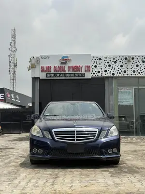 Mercedes-Benz E350 Base 4Matic Sedan AWD (3.5L 6cyl 7A) 2010 Blue
