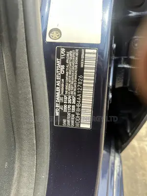 Mercedes-Benz E350 Base 4Matic Sedan AWD (3.5L 6cyl 7A) 2010 Blue