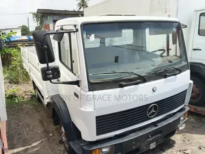 Mercedes Benz 814 Pick Up