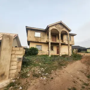 4bdrm Duplex in Moniya for sale