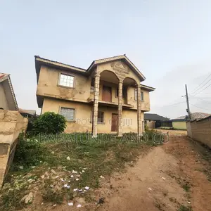 4bdrm Duplex in Moniya for sale