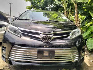 Toyota Sienna Limited Premium AWD 2019 Black