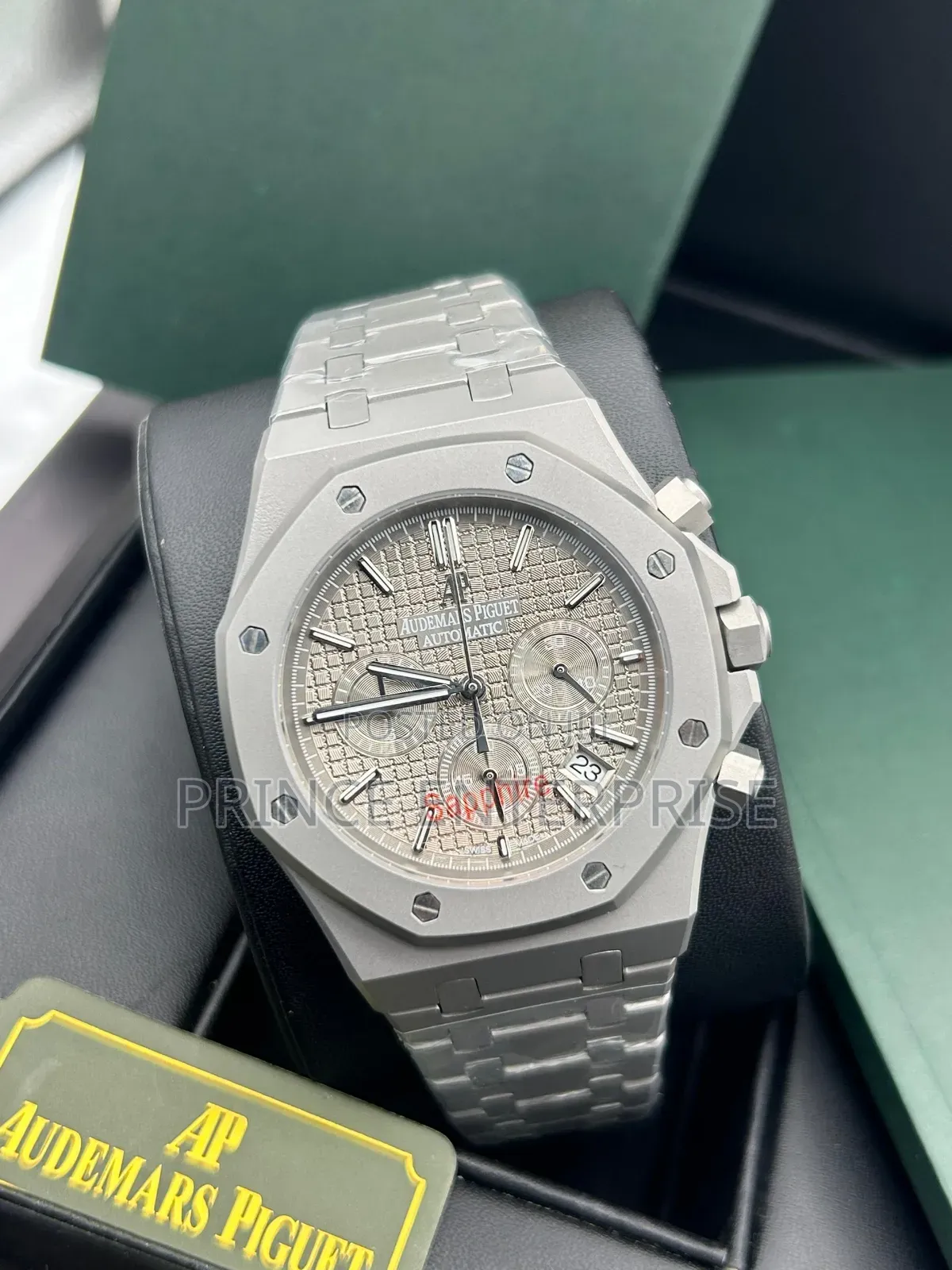 Patek Philippe Semi Chronograph 
P