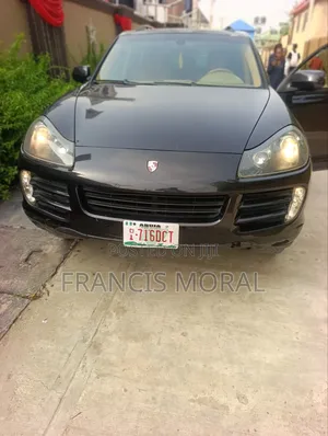 Porsche Cayenne 2010 Black