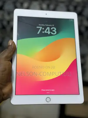 Apple iPad 9.7 32 GB Pink
