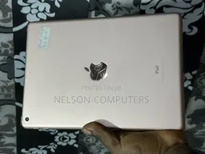 Apple iPad 9.7 32 GB Pink