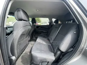 Kia Sorento 4dr SUV 2016 Brown