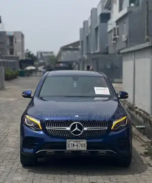 Mercedes-Benz GLC-Class 2019 Blue