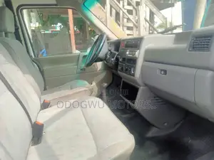 Volkswagen Transporter 2000 White