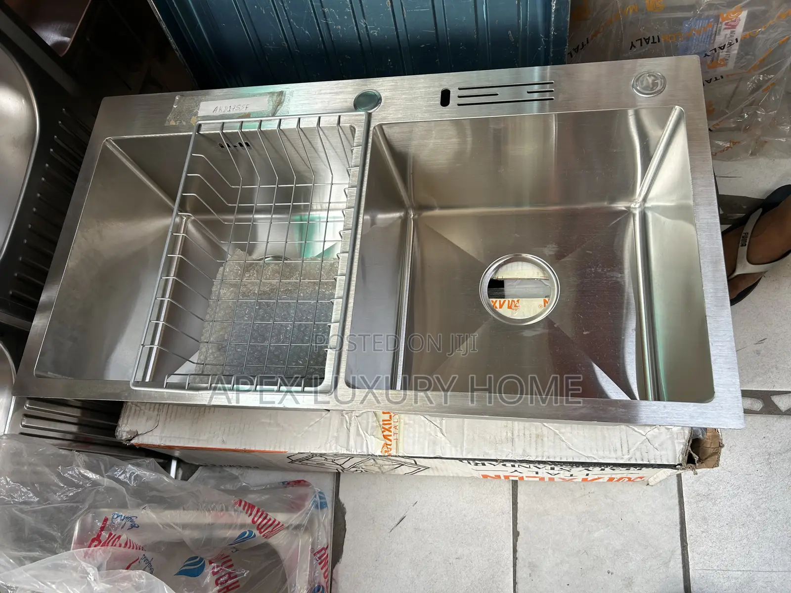 Kitchen Sink With Full Accessories