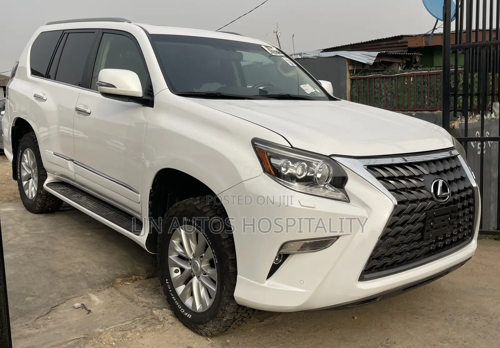 Lexus GX 460 Base 2016 White