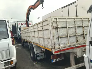 Mercedes Benz 2024 Truck