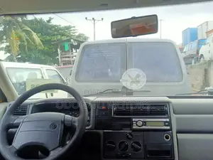 Volkswagen Transporter 2000 Green