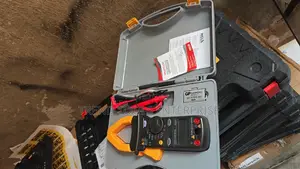 2101 Clampmeter