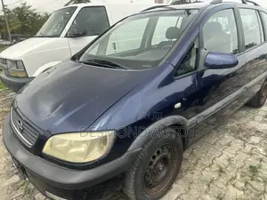 Opel Zafira Snowtrekker 2000 Blue