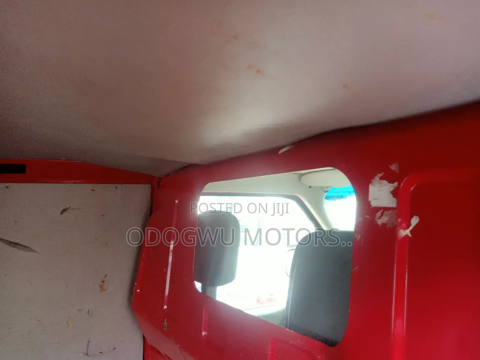 Volkswagen Transporter 2000 Red