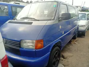 Volkswagen Transporter 2000 Blue