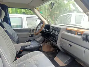 Volkswagen Transporter 2000 Blue