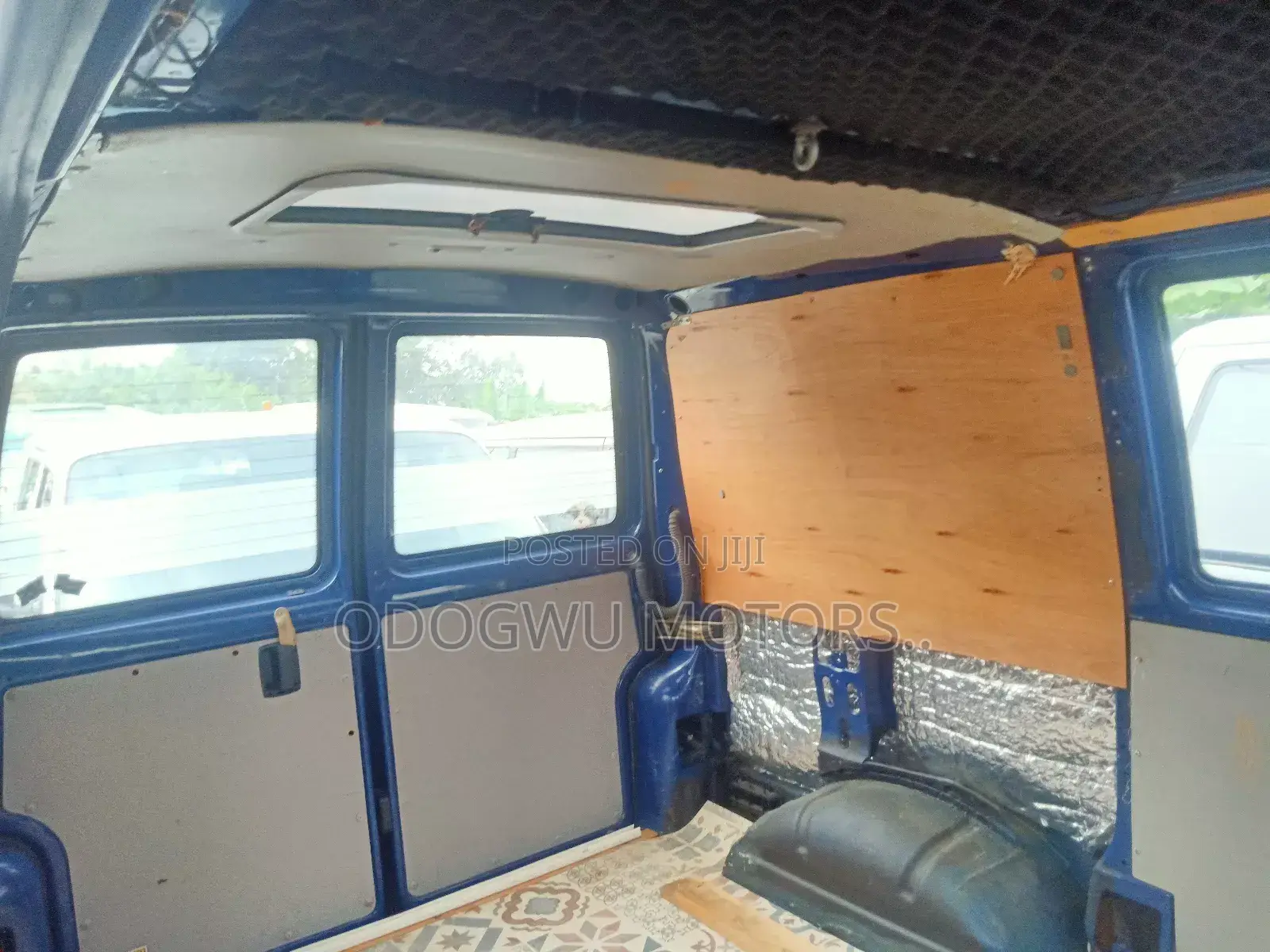 Volkswagen Transporter 2000 Blue