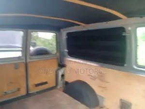 Volkswagen Transporter 2000 Grey