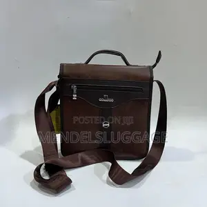 Brown Leather Shoulder Bag With Adjustable Strap