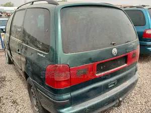 Volkswagen Sharan 1.9 TDI 2005 Green