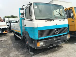 Mercedes Benz 914 Truck