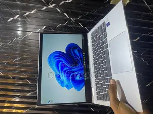 Laptop HP Elite x360 830 G10 16GB Intel Core i5 SSD 256GB